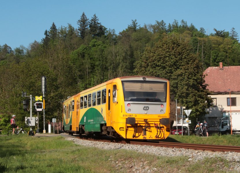 814 087-3